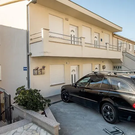 Apartment Luxury Stipe *