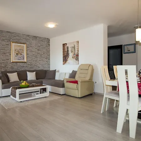 Luxury Stipe Makarska